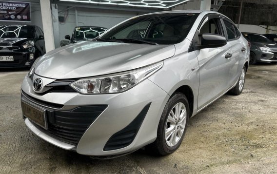 Selling White Toyota Vios 2020 in Quezon City-1