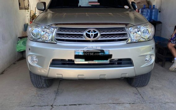2010 Toyota Fortuner  2.7 G Gas A/T in Lingayen, Pangasinan-3