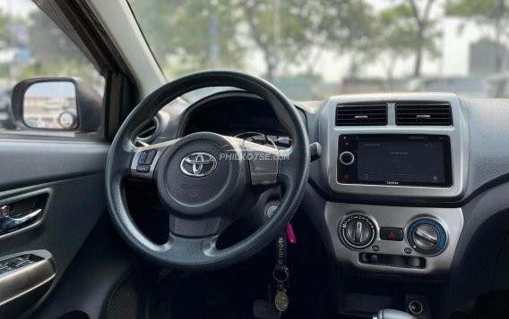 2018 Toyota Wigo  1.0 G AT in Makati, Metro Manila-17