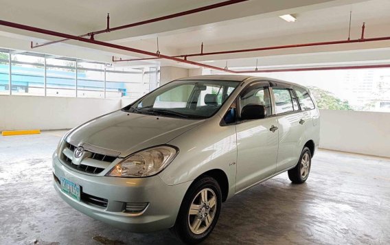 Silver Toyota Innova 2005 for sale in Manual-1