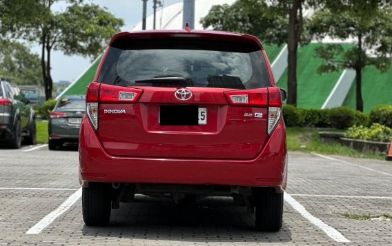 Sell White 2021 Toyota Innova in Makati-3