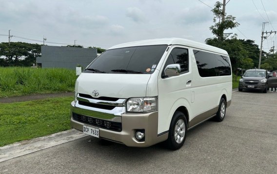 Pearl White Toyota Hiace 2017 for sale in Automatic-2