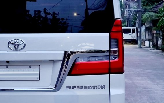 2020 Toyota Hiace Super Grandia Leather 2.8 AT in Manila, Metro Manila-6