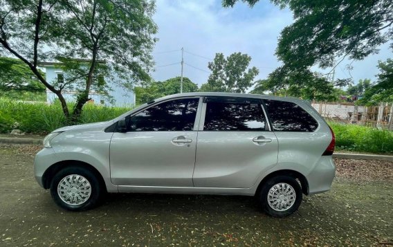 Sell White 2017 Toyota Avanza in Antipolo-4