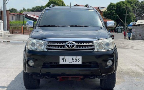 White Toyota Fortuner 2009 for sale in Parañaque