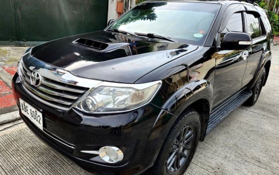 White Toyota Fortuner 2016 for sale in Quezon City