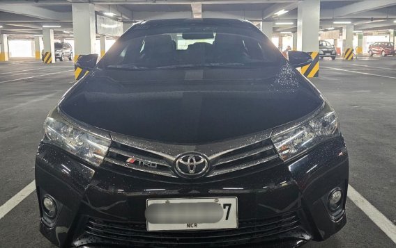 White Toyota Corolla altis 2014 for sale in Automatic