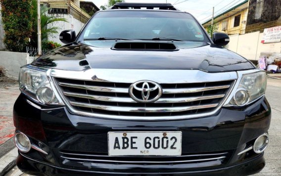 White Toyota Fortuner 2016 for sale in Quezon City-1