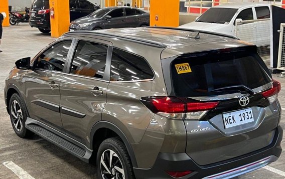 Sell Bronze 2019 Toyota Rush in Marikina-3