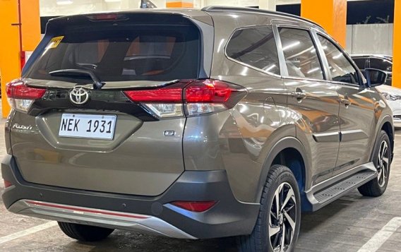 Sell Bronze 2019 Toyota Rush in Marikina-4
