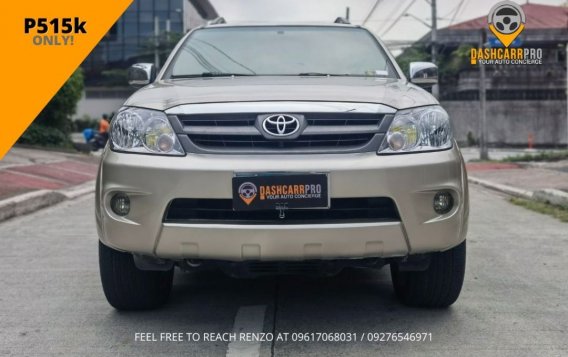 White Toyota Fortuner 2008 for sale in Manila-8