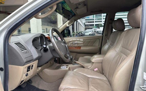 2010 Toyota Fortuner 2.4 G Gasoline 4x2 AT in Makati, Metro Manila-1