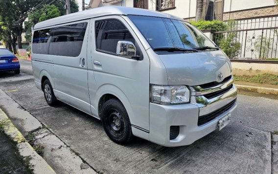 White Toyota Hiace 2018 for sale in Manual-1