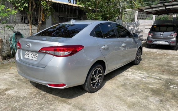 Selling Silver Toyota Vios 2022 in Quezon City-3