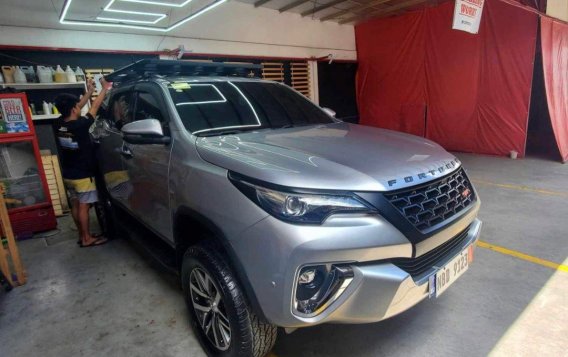 Silver Toyota Fortuner 2018 for sale in Taytay-4