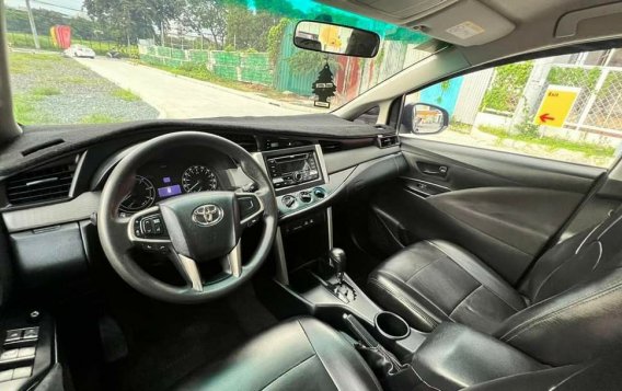 White Toyota Innova 2016 for sale in Automatic-4