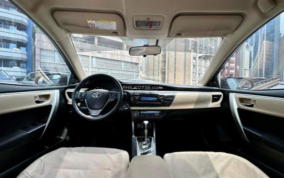2015 Toyota Corolla Altis  1.6 V CVT in Makati, Metro Manila-9