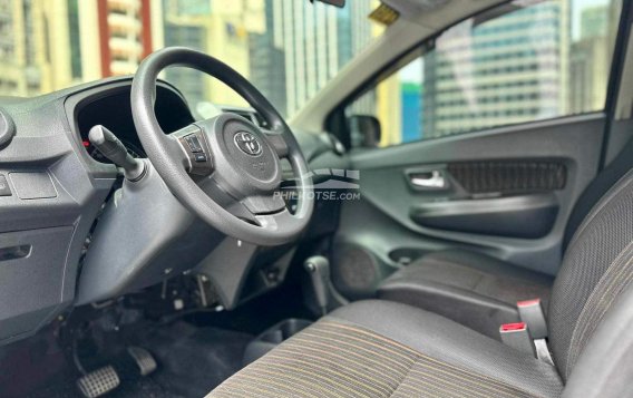 2019 Toyota Wigo  1.0 G AT in Makati, Metro Manila-7