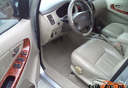 Sell Silver 2007 Toyota Innova SUV / MPV at Automatic in  at 48533 in Manila-2