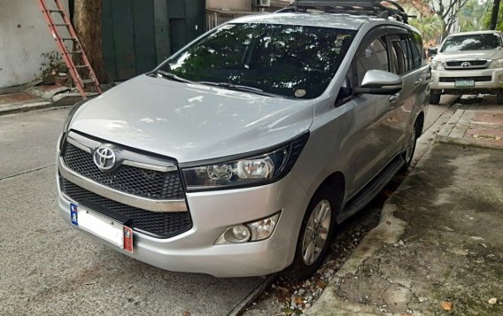 Silver Toyota Innova 2017 for sale in Automatic-2
