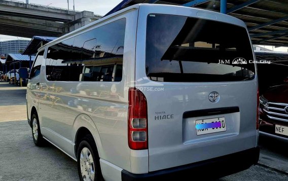 2021 Toyota Hiace  Commuter 3.0 M/T in Pasay, Metro Manila-6