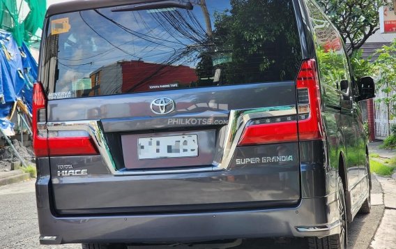 2020 Toyota Hiace Super Grandia Leather 2.8 AT in Manila, Metro Manila-6
