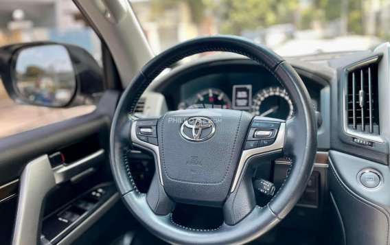 2018 Toyota Land Cruiser VX 3.3 4x4 AT in Manila, Metro Manila-7