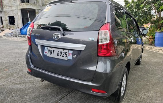 Selling Grey Toyota Avanza 2016 SUV / MPV at Automatic  at 37000 in Manila-3