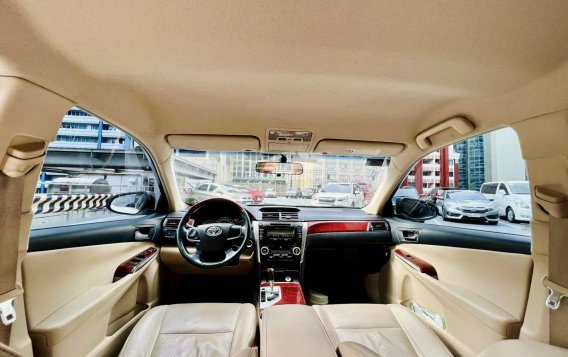 2014 Toyota Camry  2.5 V in Makati, Metro Manila-3