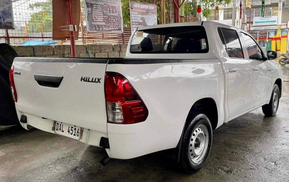 Sell White 2019 Toyota Hilux in Manila-1