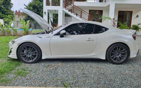 White Toyota 86 2013 for sale in Automatic-9