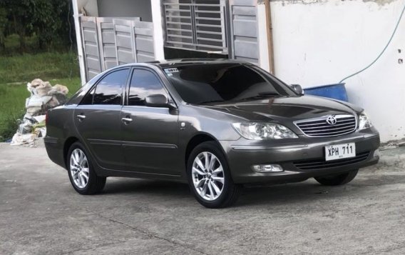 Sell White 2004 Toyota Camry in Quezon City