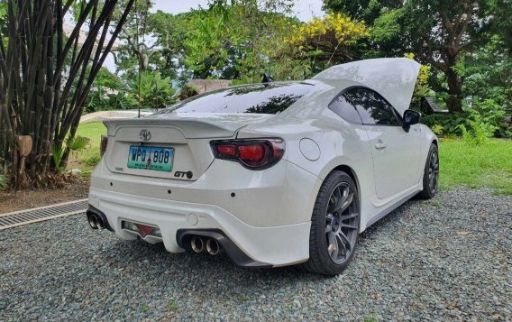 White Toyota 86 2013 for sale in Automatic-6