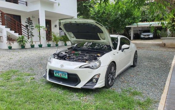 White Toyota 86 2013 for sale in Automatic