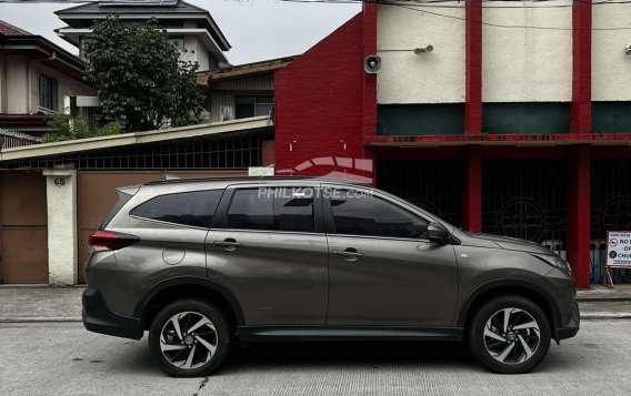 2022 Toyota Rush  1.5 G AT in Quezon City, Metro Manila-5