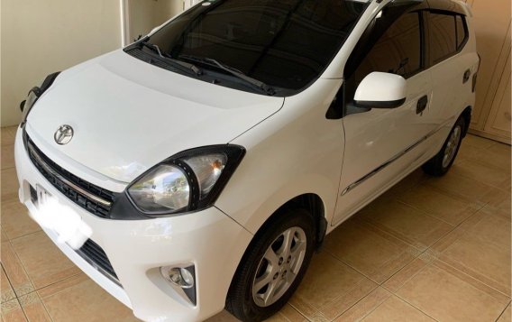 Sell White 2023 Toyota Wigo in Manila-1