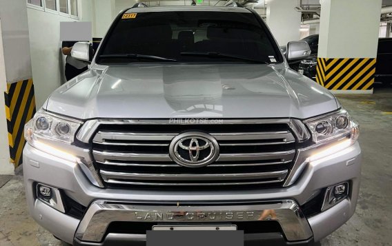 2018 Toyota Land Cruiser  Premium 4.5 DSL AT in Manila, Metro Manila-3