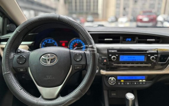 2015 Toyota Altis in Makati, Metro Manila-13