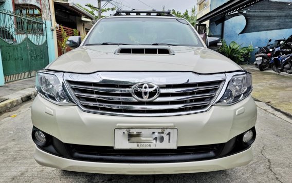 2012 Toyota Fortuner  2.8 V Diesel 4x4 AT in Bacoor, Cavite-10