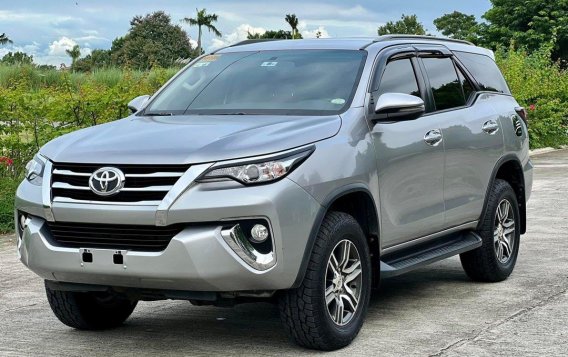 Silver Toyota Fortuner 2018 for sale in Manila-2