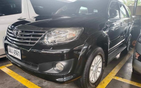 Sell White 2014 Toyota Fortuner in Makati-7