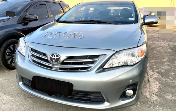 White Toyota Altis 2013 for sale in Pasig-4