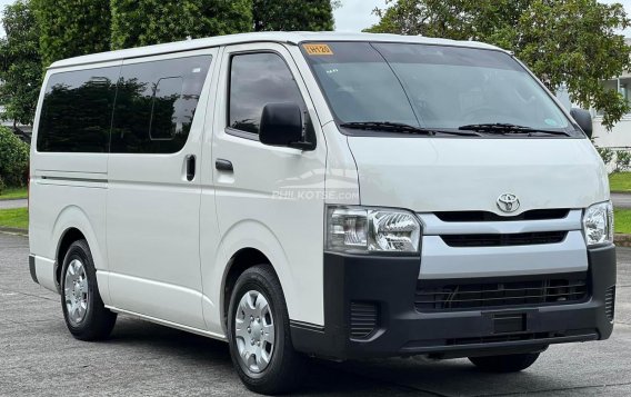 2019 Toyota Hiace  Commuter 3.0 M/T in Manila, Metro Manila-32