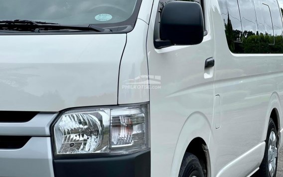 2019 Toyota Hiace  Commuter 3.0 M/T in Manila, Metro Manila-6