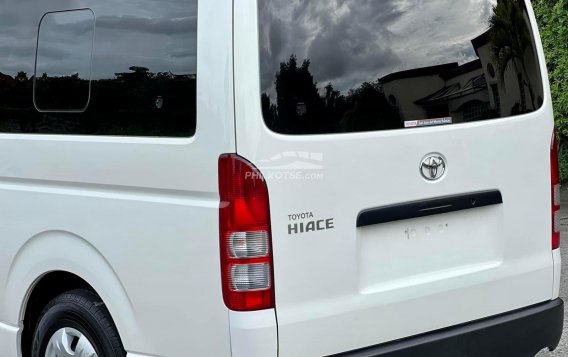 2019 Toyota Hiace  Commuter 3.0 M/T in Manila, Metro Manila-16