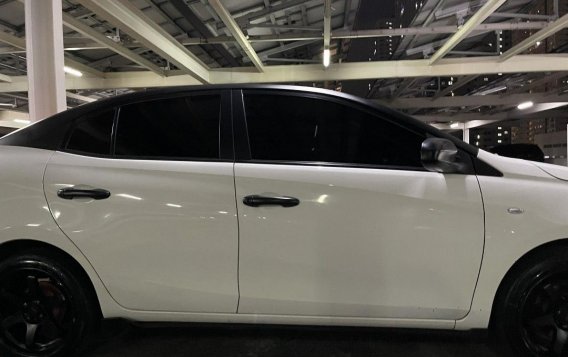 Sell White 2020 Toyota Vios in Famy-1