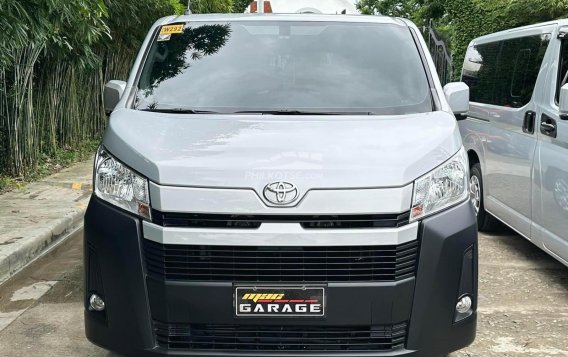 2020 Toyota Hiace  Commuter Deluxe in Manila, Metro Manila-20