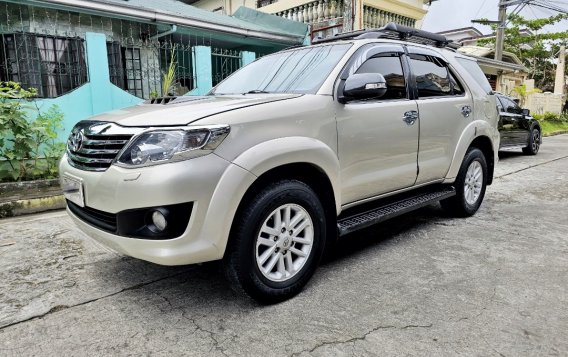 White Toyota Fortuner 2012 for sale in Automatic-2