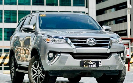 White Toyota Fortuner 2017 for sale in Makati-2