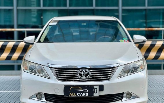 White Toyota Camry 2014 for sale in Automatic-1